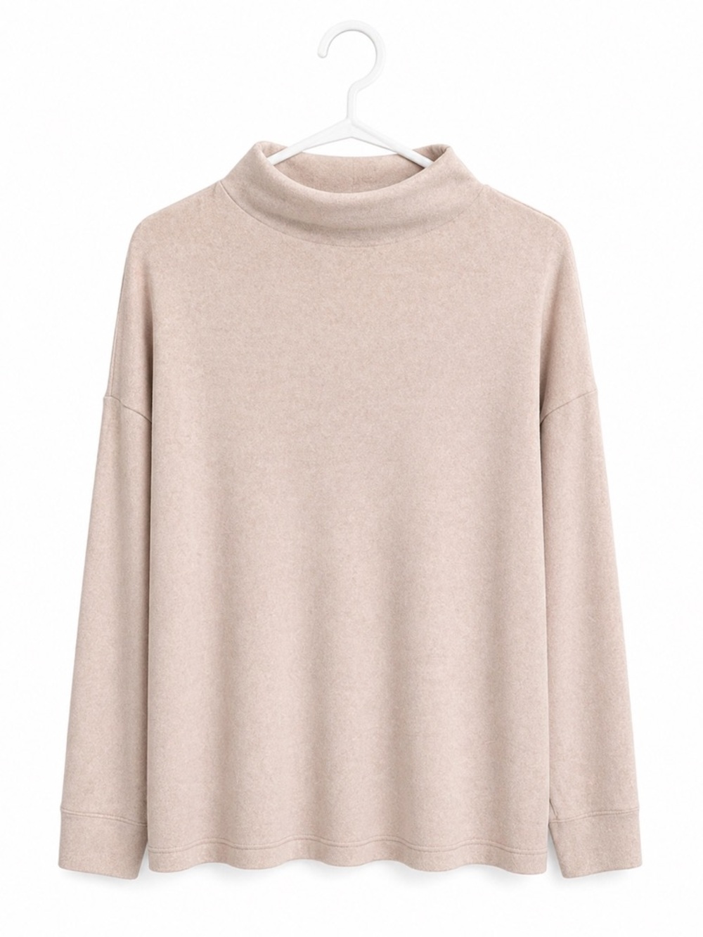 Uniqlo Beige Turtleneck Sweater - Women's